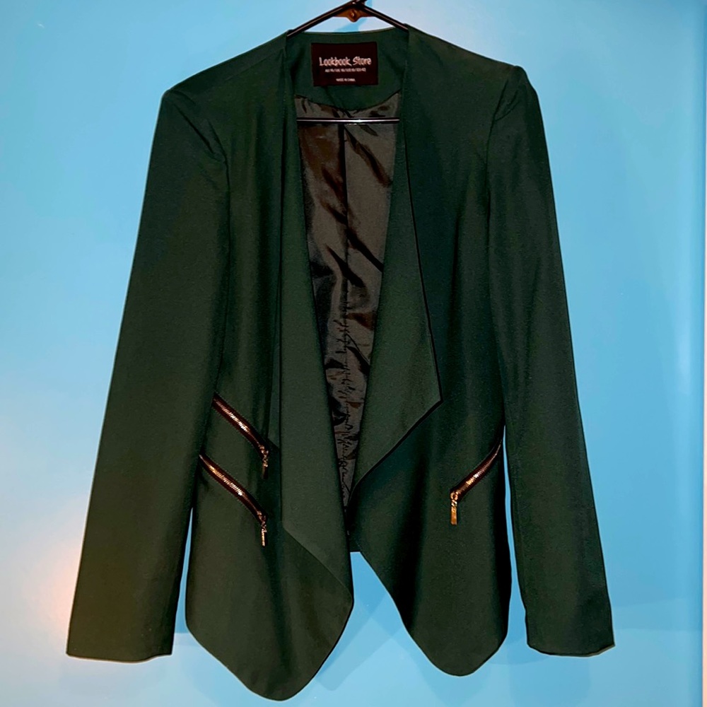 Collarless blazer